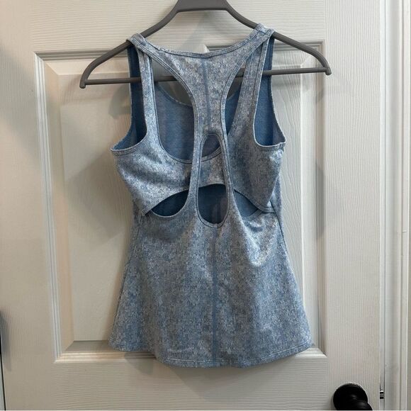 Gymshark Fleur Texture Cross-Back Sports Tank Women's sky blue Athletic Top sz S - Picture 6 of 7